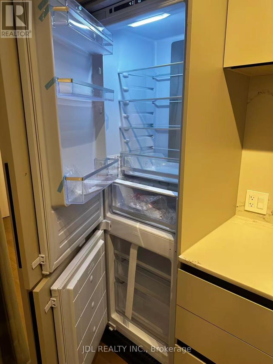 402 - 1720 Bayview Avenue, Toronto, Ontario  M4G 0E5 - Photo 7 - C12684288