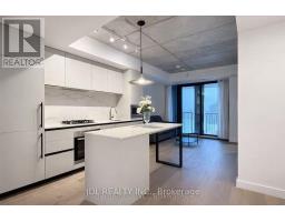 402 - 1720 BAYVIEW AVENUE, Toronto, Ontario