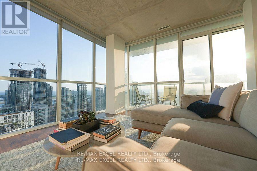 3608 - 88 Blue Jays Way, Toronto, Ontario  M5V 2G3 - Photo 2 - C12684294