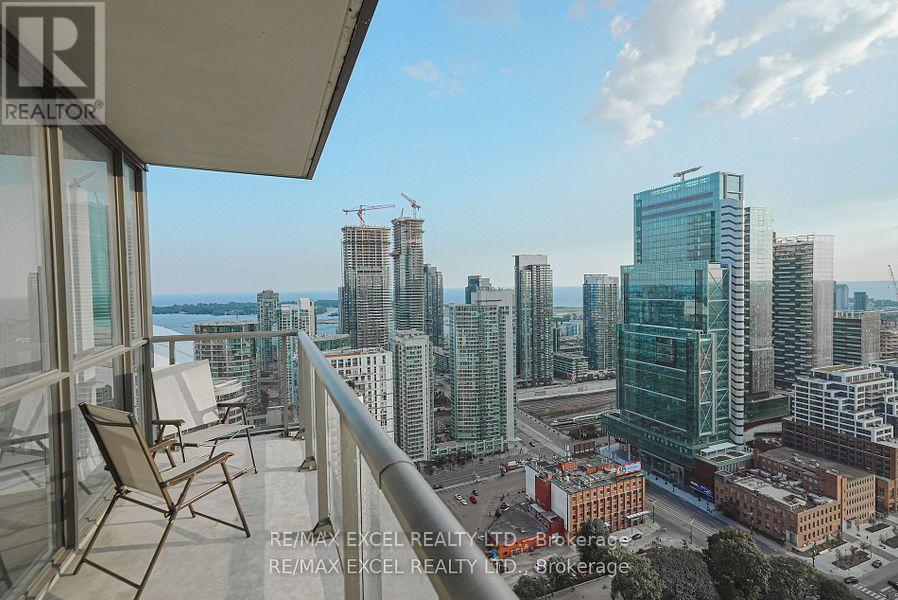 3608 - 88 Blue Jays Way, Toronto, Ontario  M5V 2G3 - Photo 4 - C12684294
