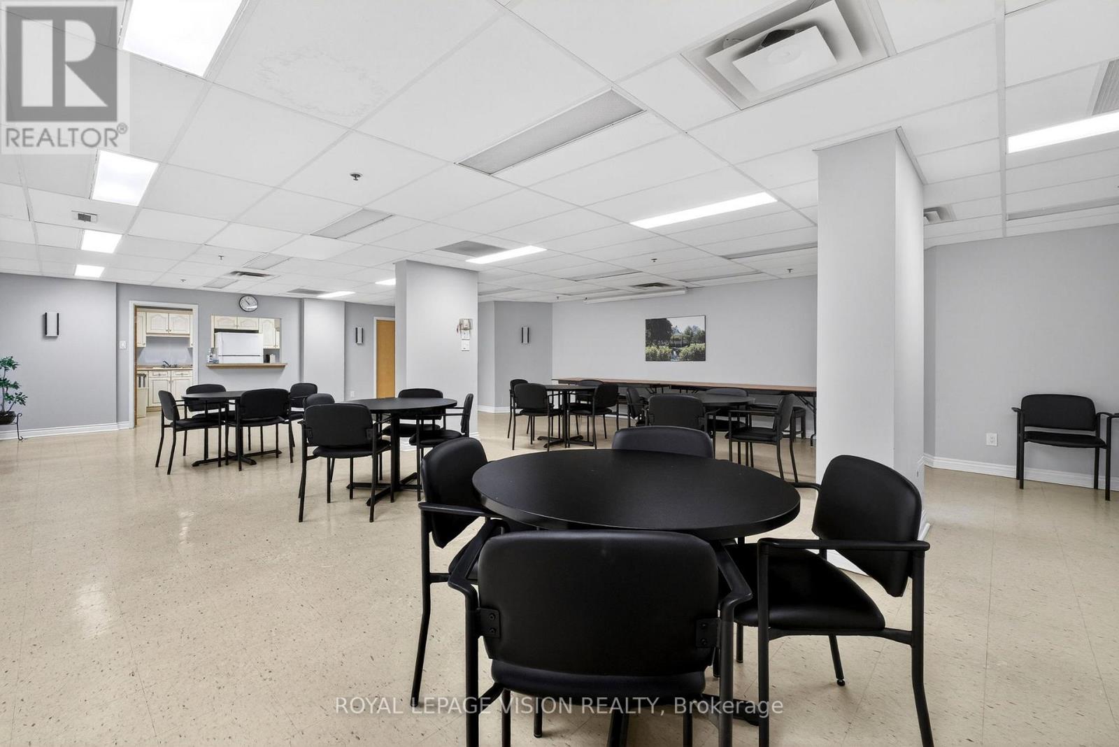 1002 - 81 Millside Drive, Milton, Ontario  L9T 3X4 - Photo 40 - W12684282