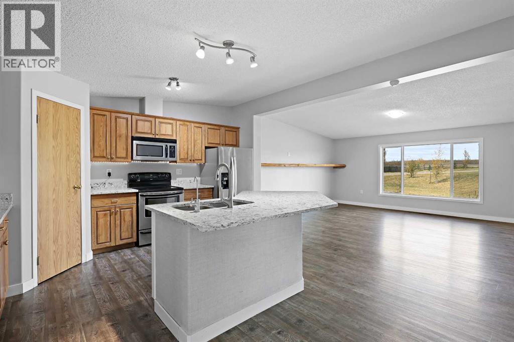 25113 Twp Rd 272, Rural Rocky View County, Alberta  T4B 2A3 - Photo 9 - A2264162