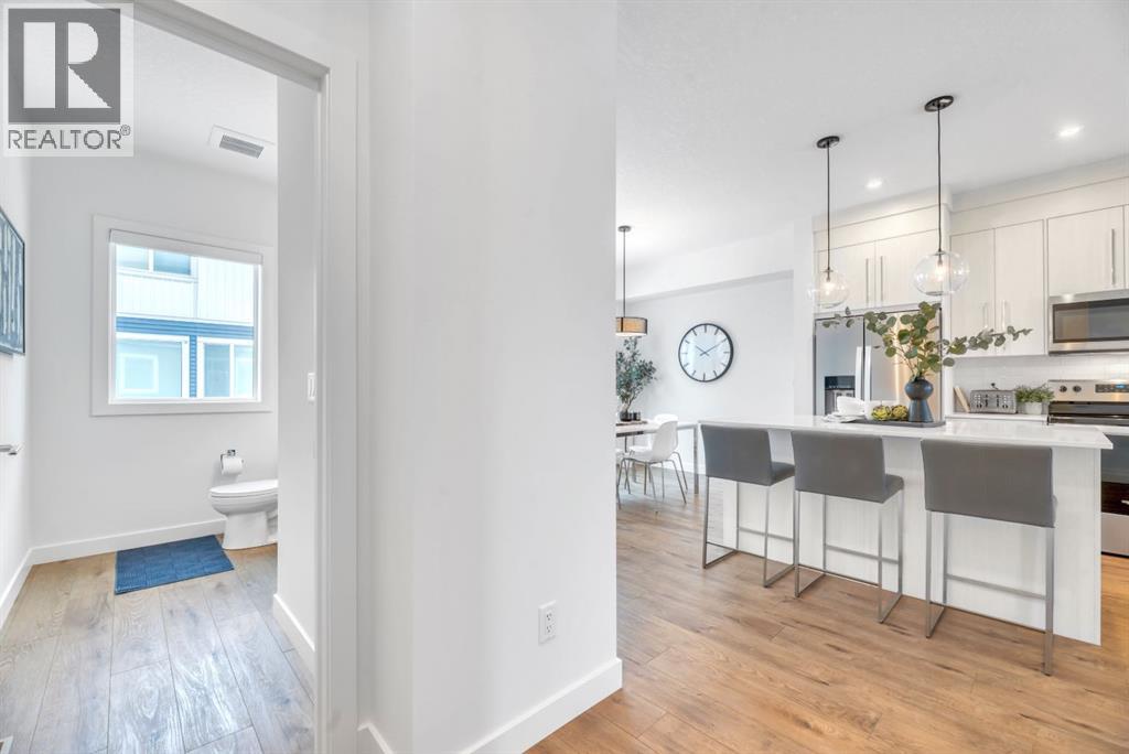 220 Creekstone Drive Sw, Calgary, Alberta  T2X 5L1 - Photo 6 - A2273134