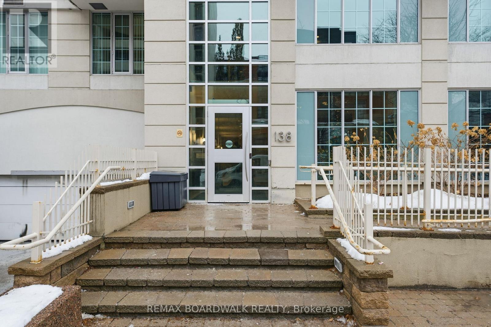 908 - 138 SOMERSET STREET W, Ottawa, Ontario