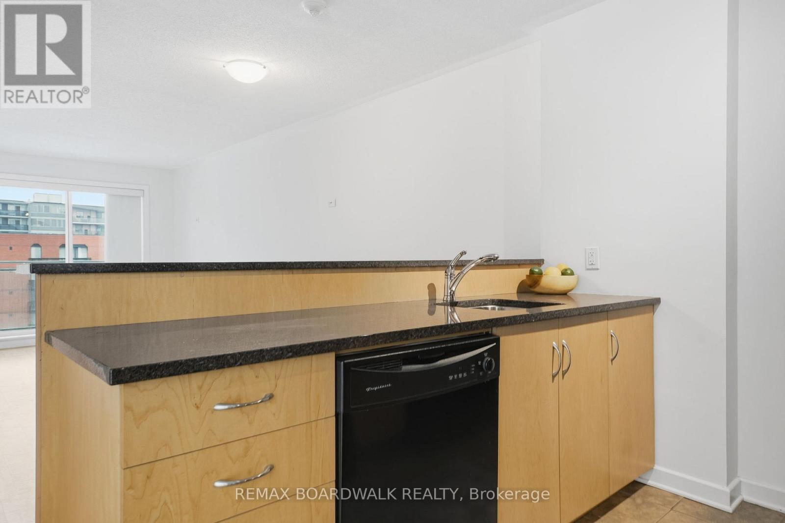 908 - 138 Somerset Street W, Ottawa, Ontario  K2P 0A3 - Photo 16 - X12684300