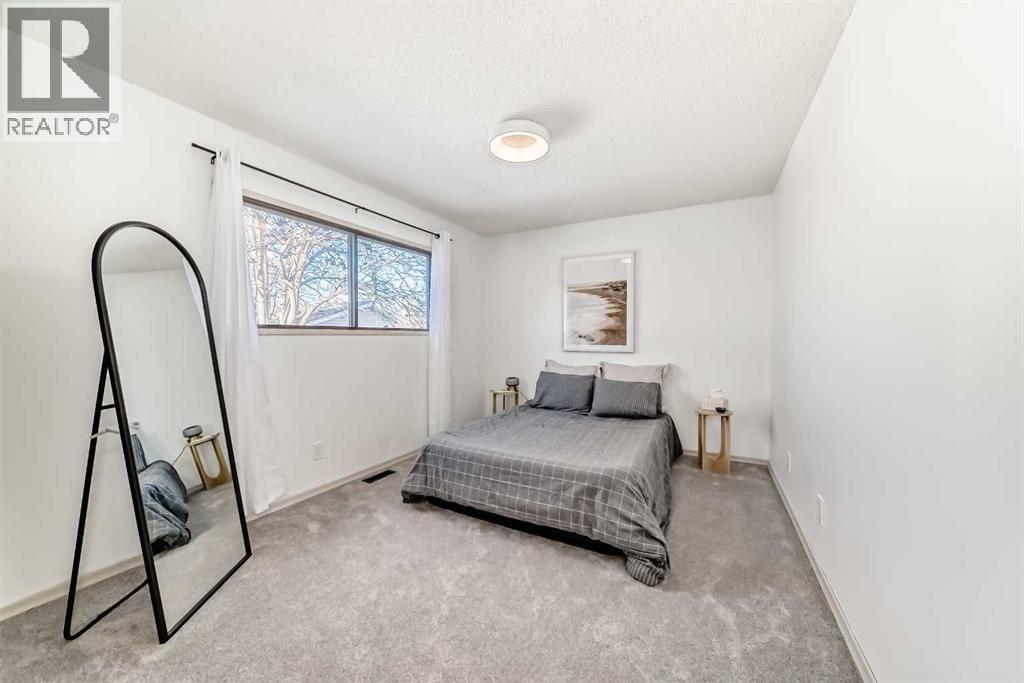 16 Bermondsey Crescent Nw, Calgary, Alberta  T3K 1W2 - Photo 14 - A2277848