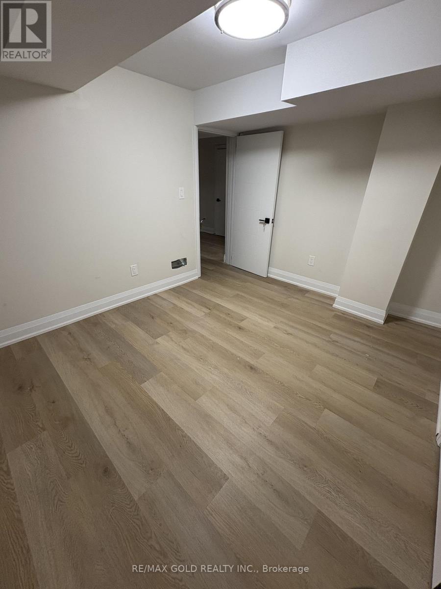 Bsmt - 6520 32 Side Road, Halton Hills, Ontario  L7J 2L7 - Photo 12 - W12657334
