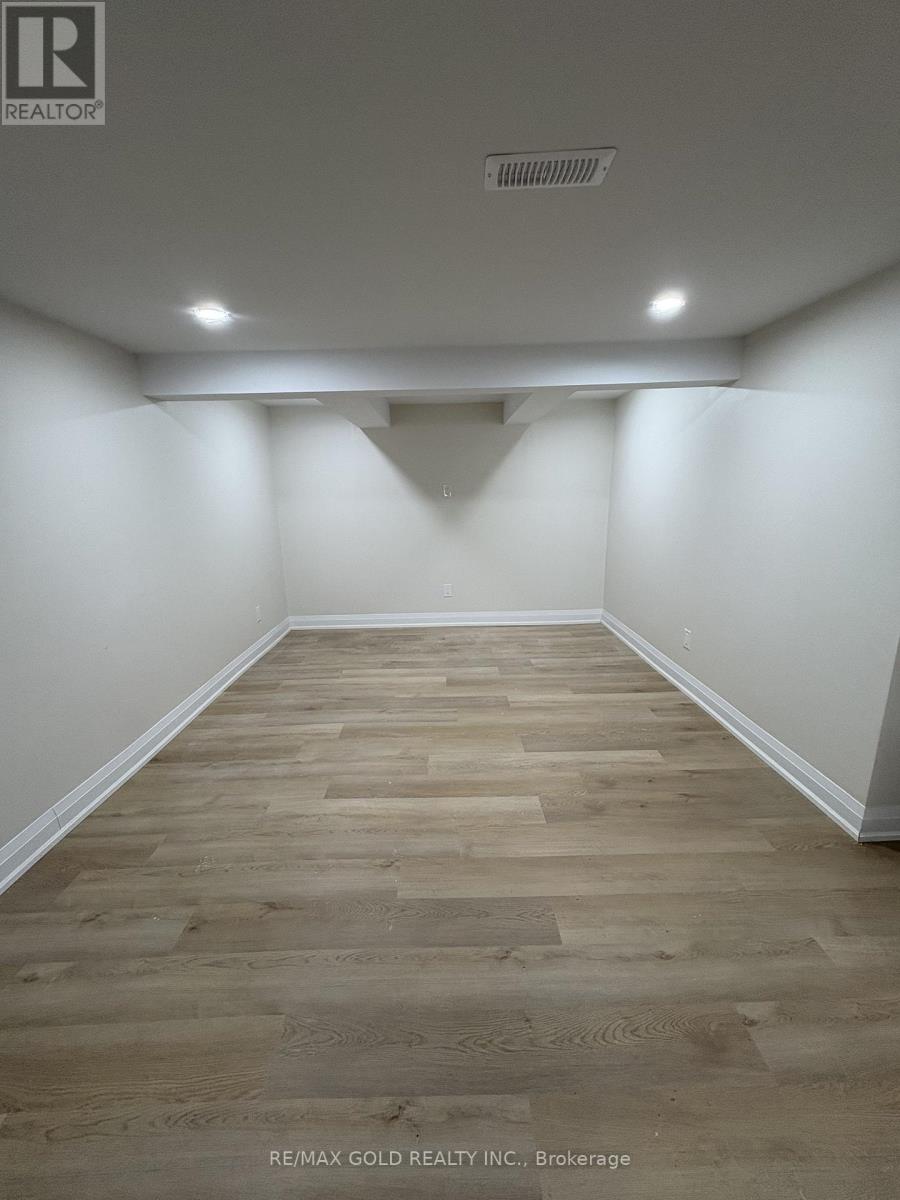 Bsmt - 6520 32 Side Road, Halton Hills, Ontario  L7J 2L7 - Photo 2 - W12657334