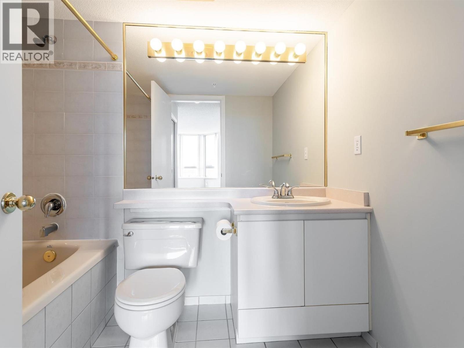 802 1190 Pipeline Road Road, Coquitlam, British Columbia  V3B 7T9 - Photo 14 - R3078053