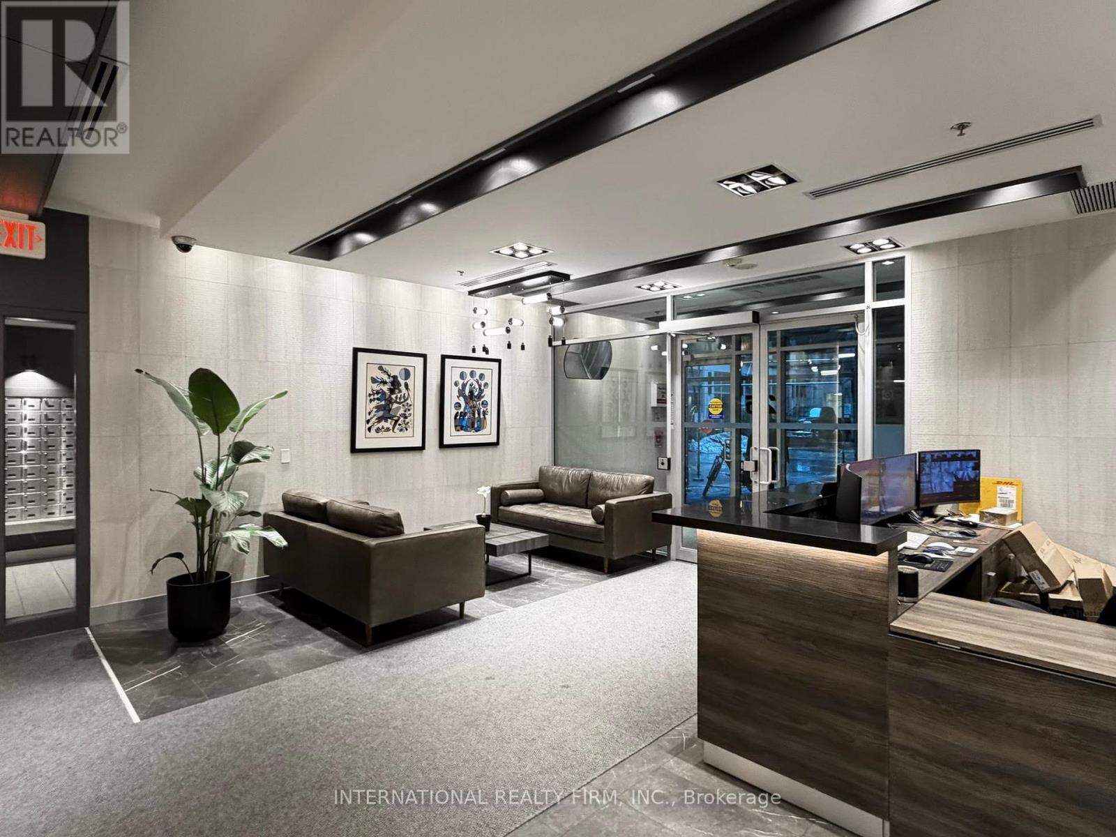 1108 - 25 Carlton Street, Toronto, Ontario  M5B 1L2 - Photo 2 - C12684322