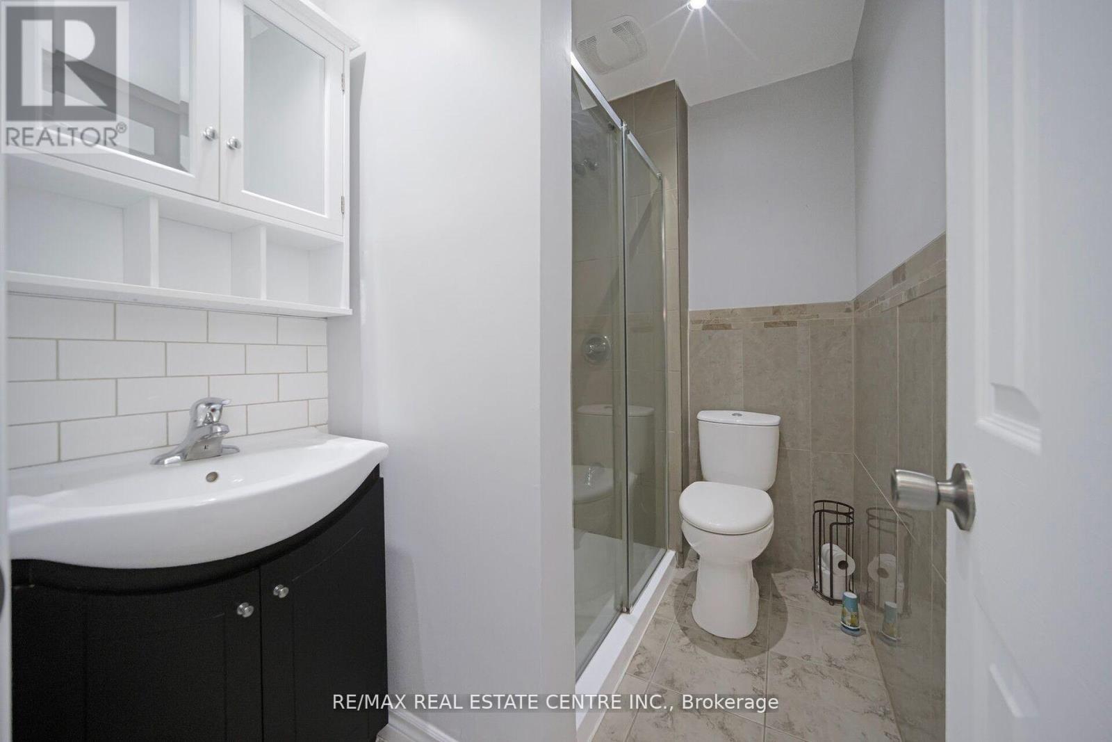 35 Madison Street, Brampton, Ontario  L6S 3C4 - Photo 19 - W12684310