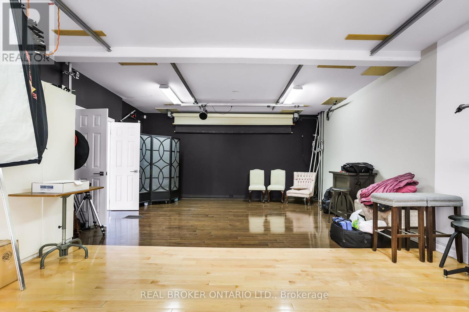 231 #8 Highway, Hamilton, Ontario  L8G 1E2 - Photo 29 - X12684306