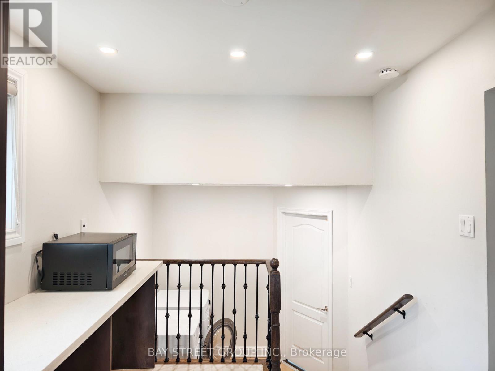 Upper - 2615 Windjammer Road, Mississauga, Ontario  L5L 1H7 - Photo 16 - W12678068