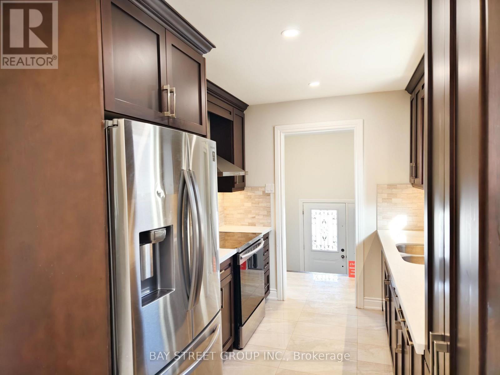 Upper - 2615 Windjammer Road, Mississauga, Ontario  L5L 1H7 - Photo 14 - W12678068