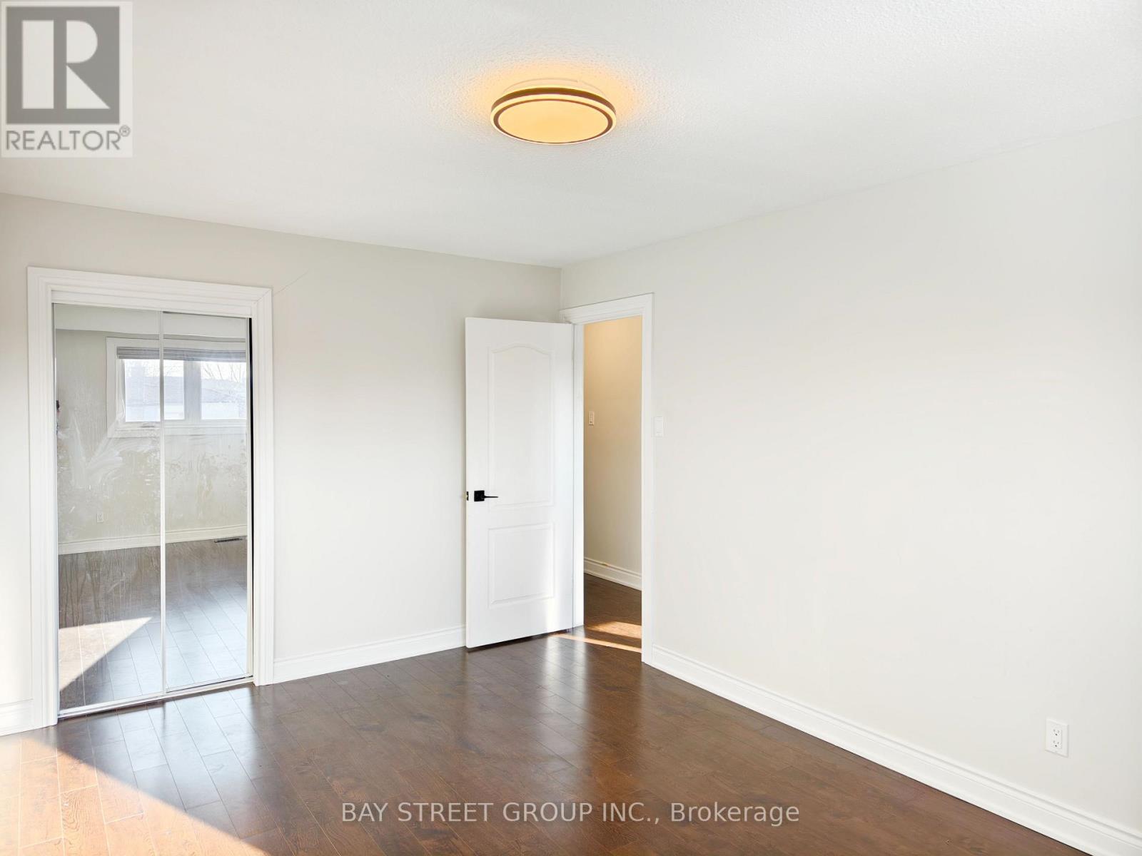 Upper - 2615 Windjammer Road, Mississauga, Ontario  L5L 1H7 - Photo 18 - W12678068