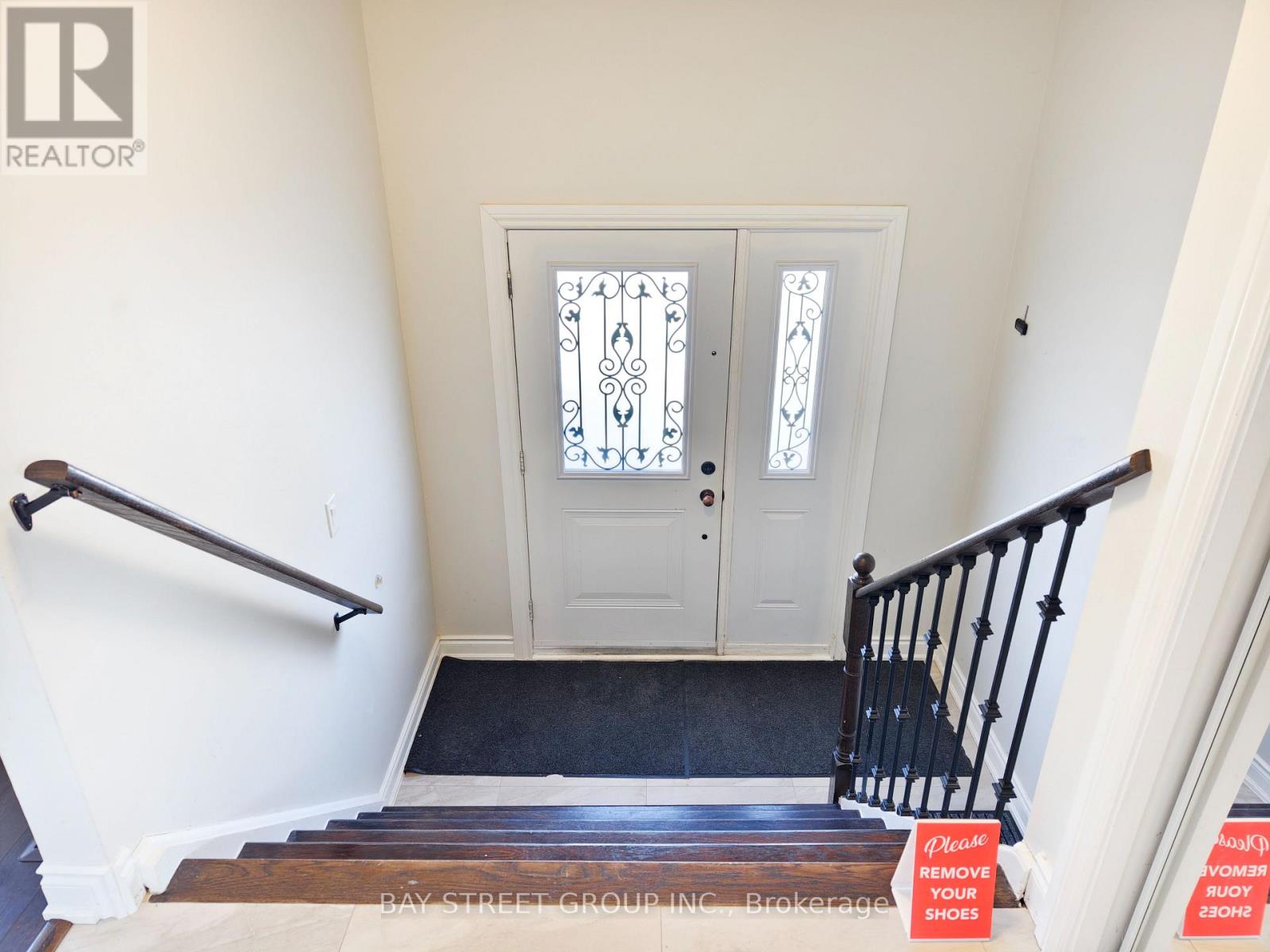 Upper - 2615 Windjammer Road, Mississauga, Ontario  L5L 1H7 - Photo 2 - W12678068