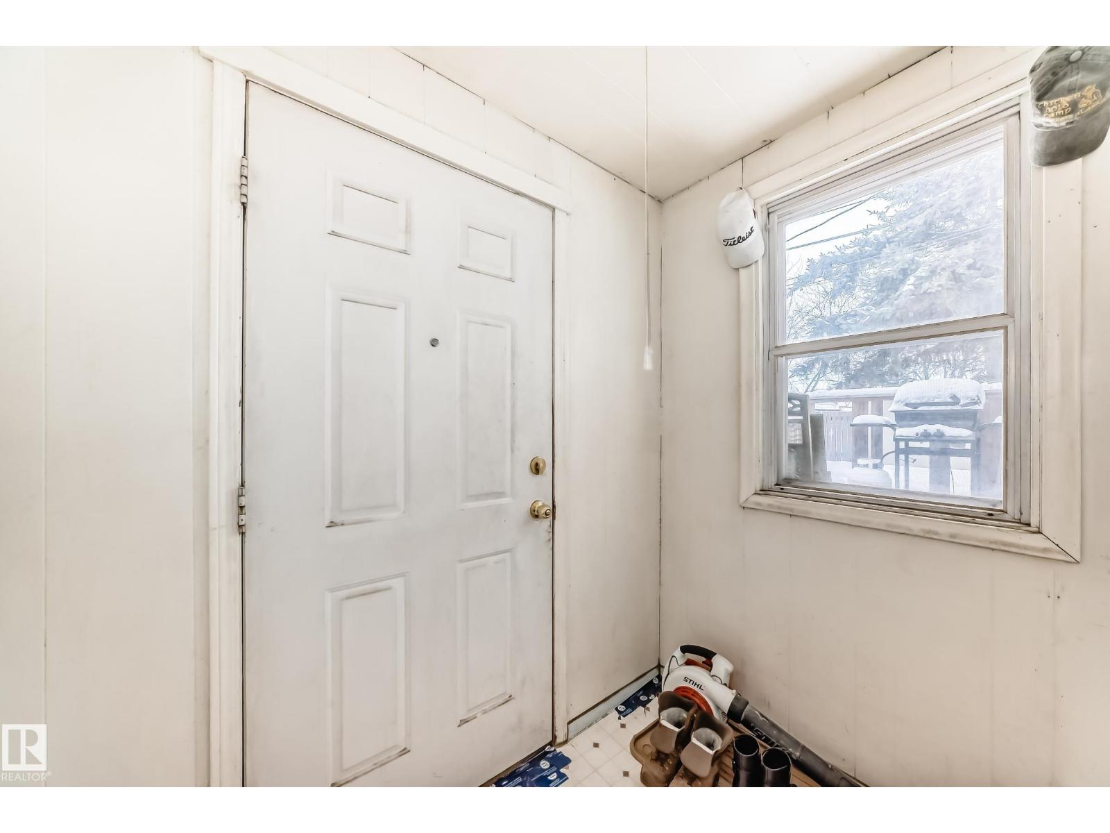 15515 92a Av Nw, Edmonton, Alberta  T5R 5E8 - Photo 3 - E4469685