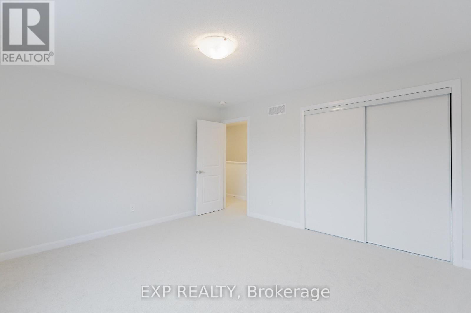 1245 Creekway Private, Ottawa, Ontario  K2T 0S8 - Photo 13 - X12684348