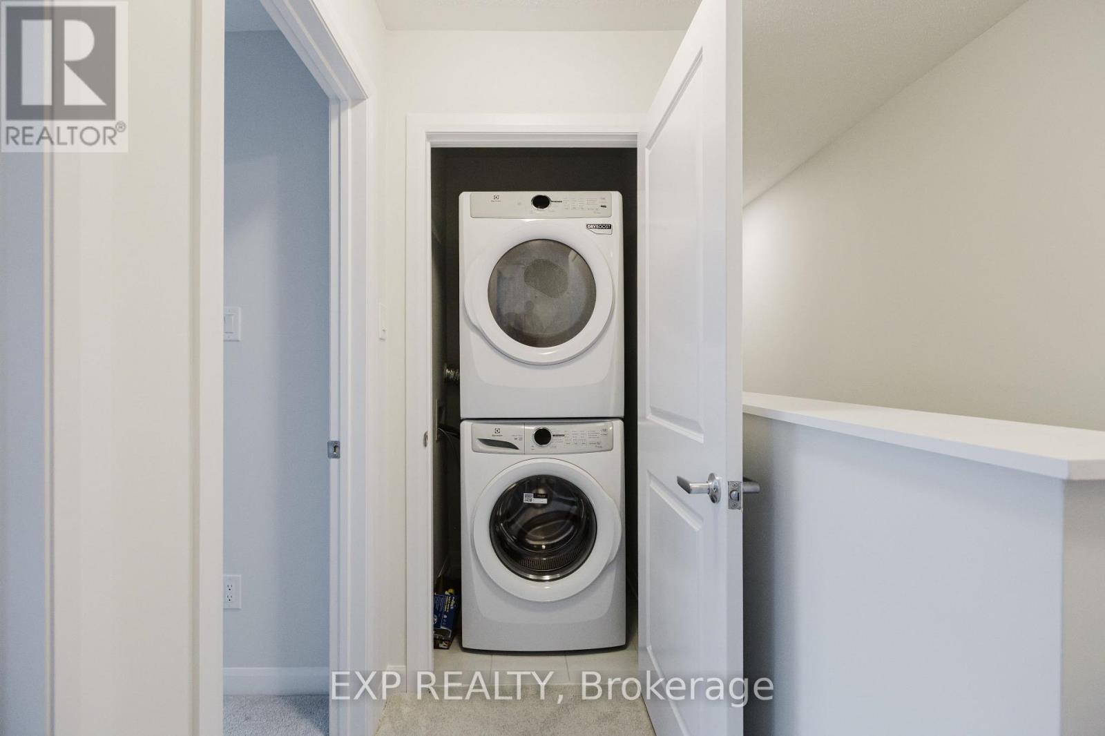 1245 Creekway Private, Ottawa, Ontario  K2T 0S8 - Photo 17 - X12684348