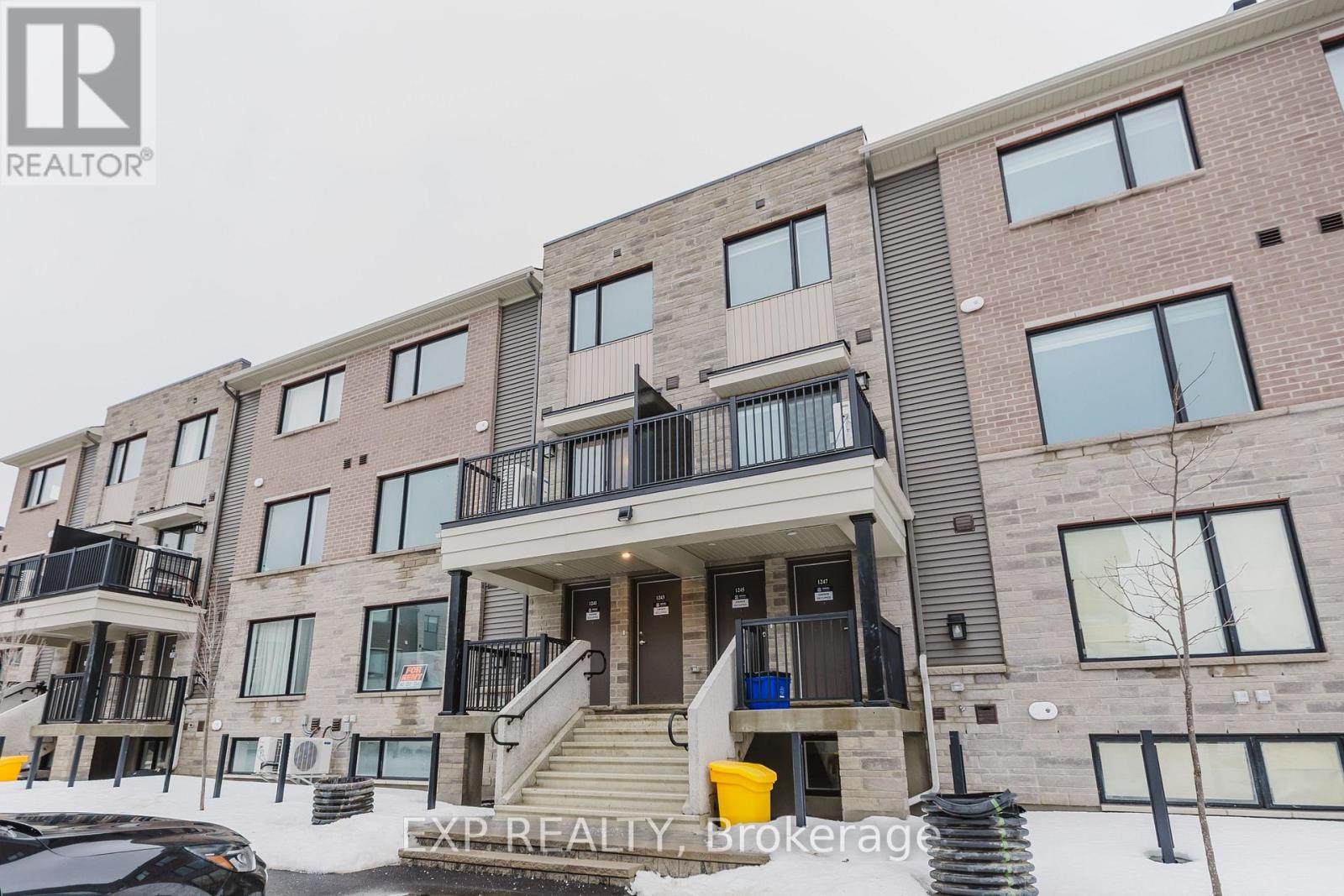 1245 Creekway Private, Ottawa, Ontario  K2T 0S8 - Photo 2 - X12684348
