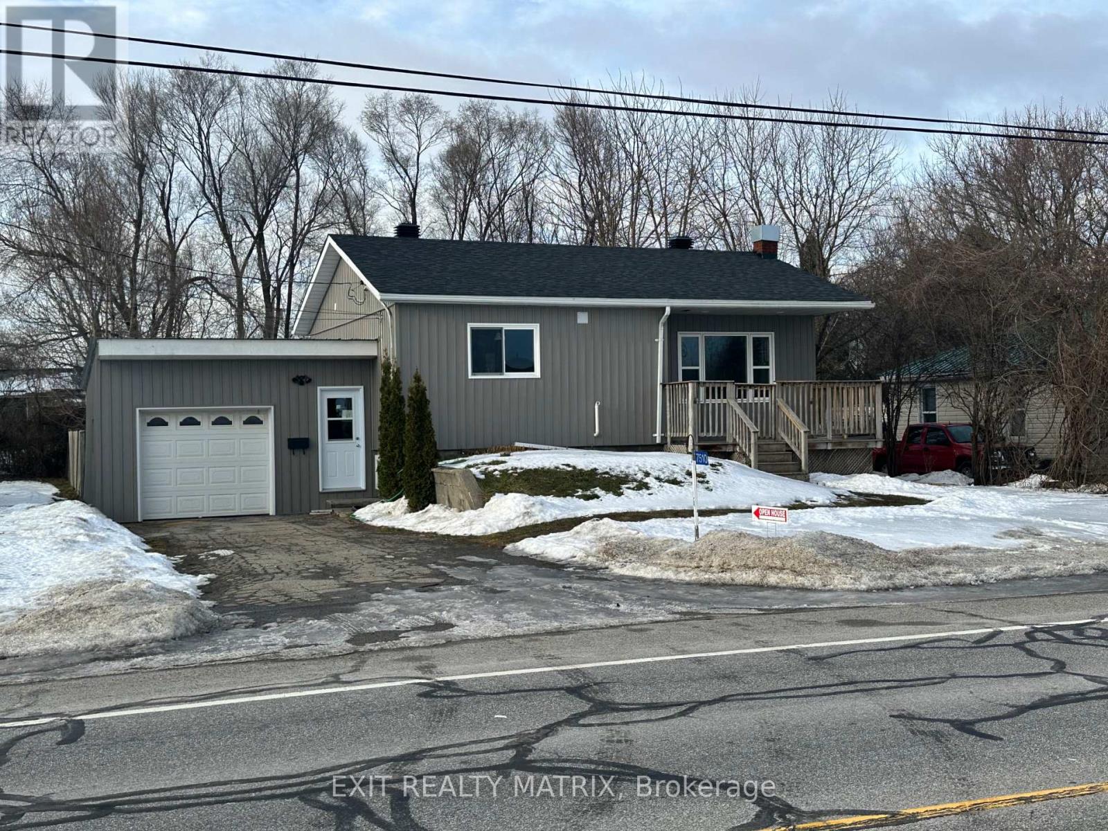 7510 ROGER STEVENS DRIVE, Montague, Ontario