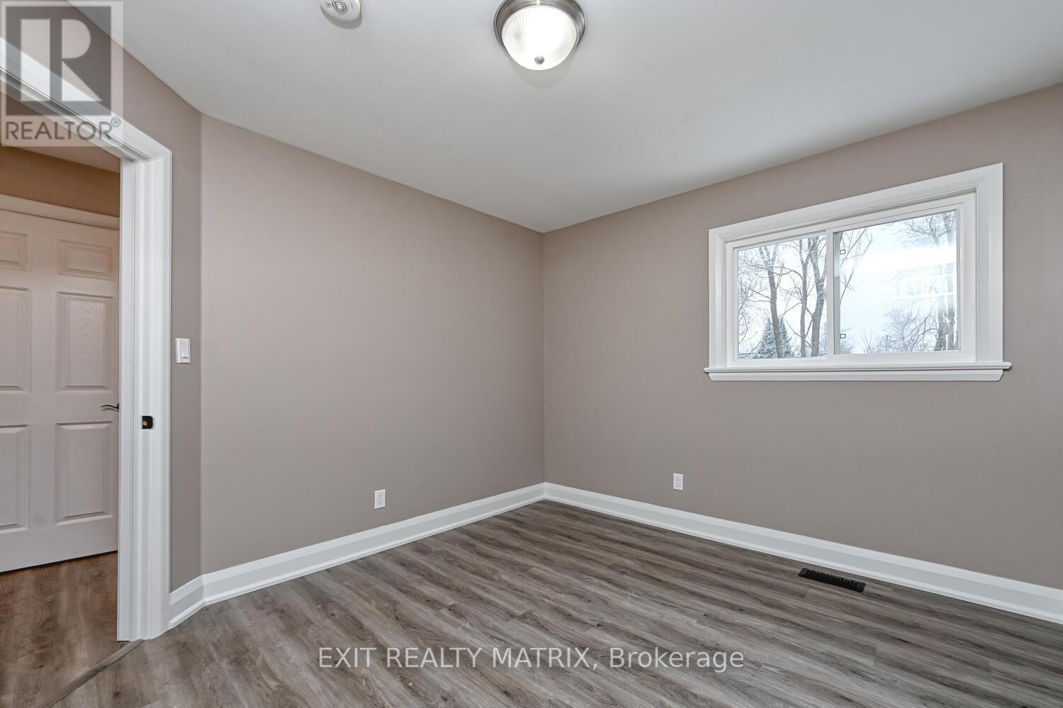 7510 Roger Stevens Drive, Montague, Ontario  K7A 4X9 - Photo 20 - X12603776