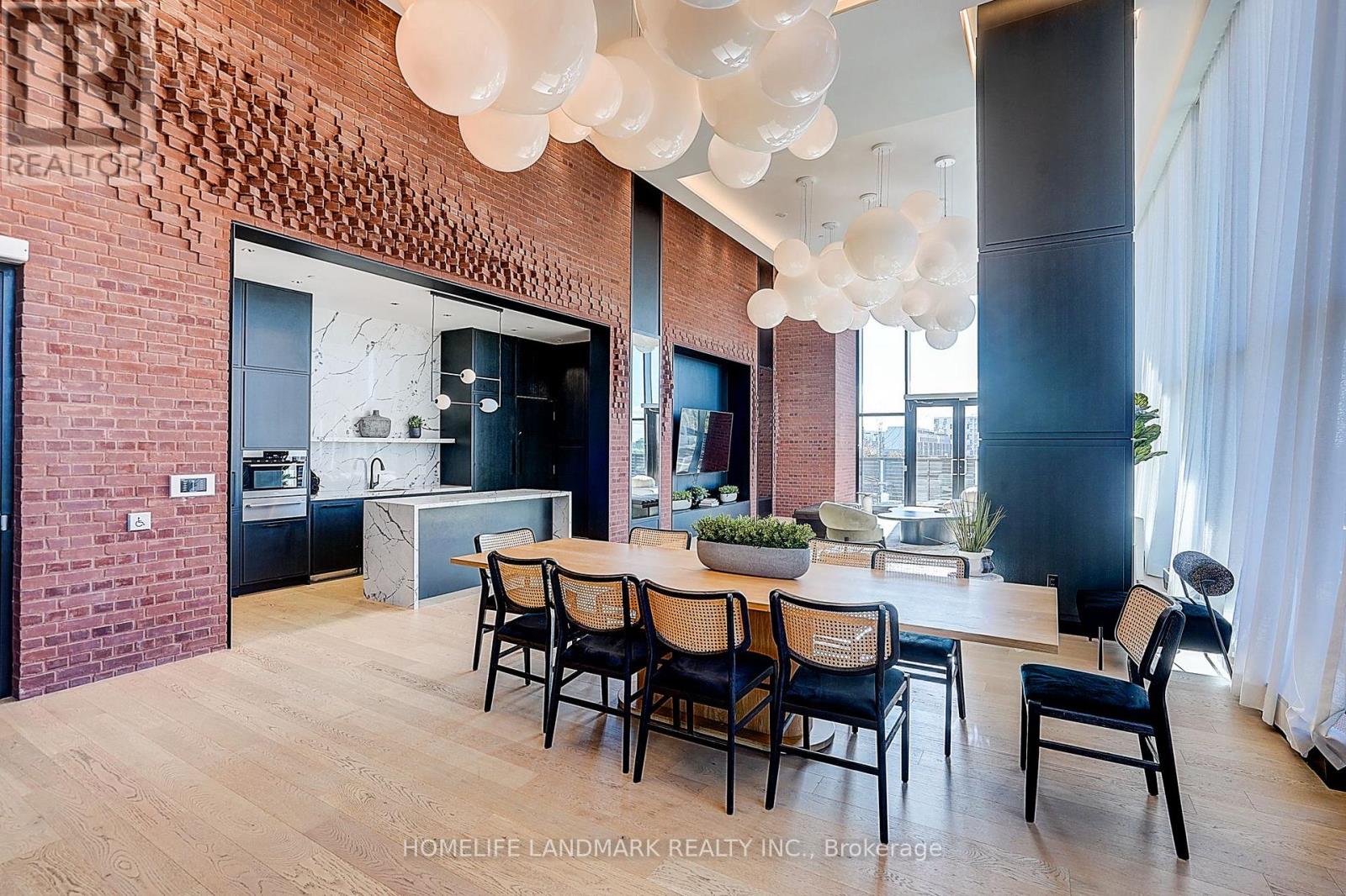 215 - 3200 William Coltson Avenue, Oakville, Ontario  L6H 7W6 - Photo 11 - W12677394