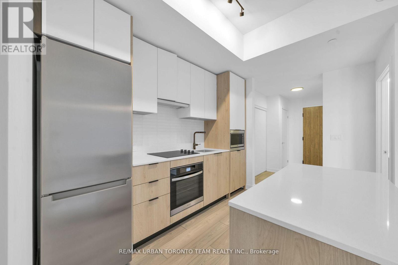 524 - 1007 The Queensway, Toronto, Ontario  M8Z 6C7 - Photo 5 - W12684344