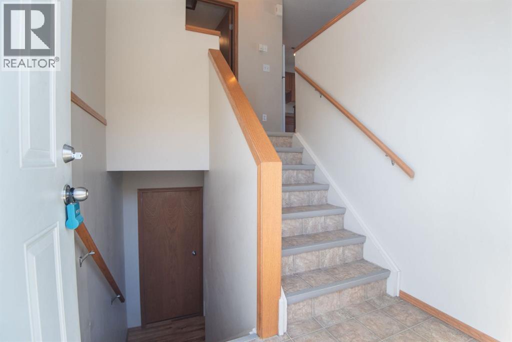 5, 4807 53 Avenue, Eckville, Alberta  T0M 0X0 - Photo 2 - A2271781