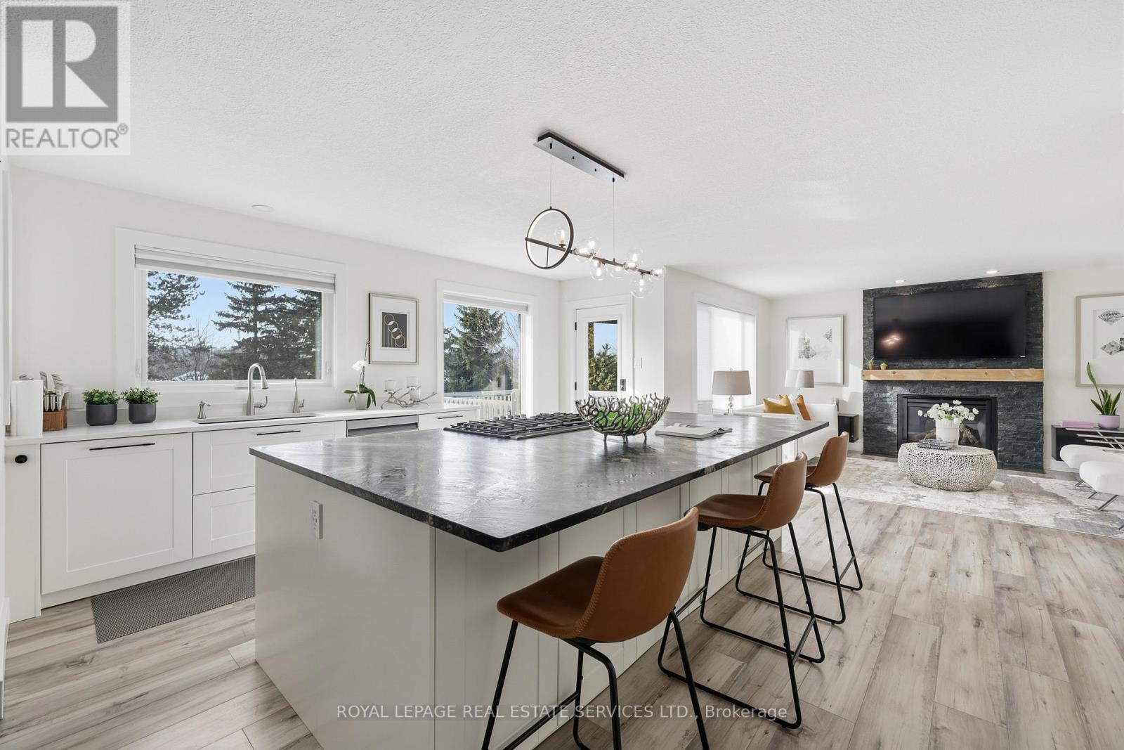 239 Rolling Acres Court, Kitchener, Ontario  N2A 3W5 - Photo 19 - X12681394