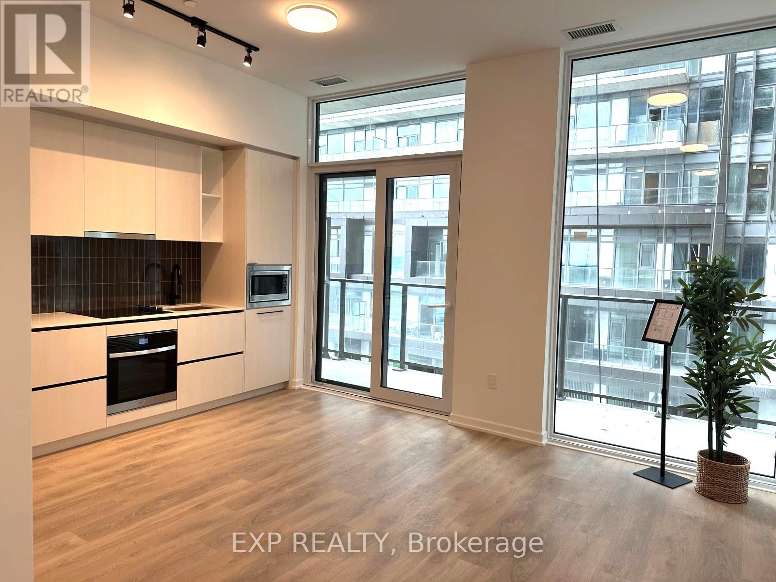 10 Graphophone Grove, Toronto, Ontario  M6H 0E5 - Photo 11 - W12684386