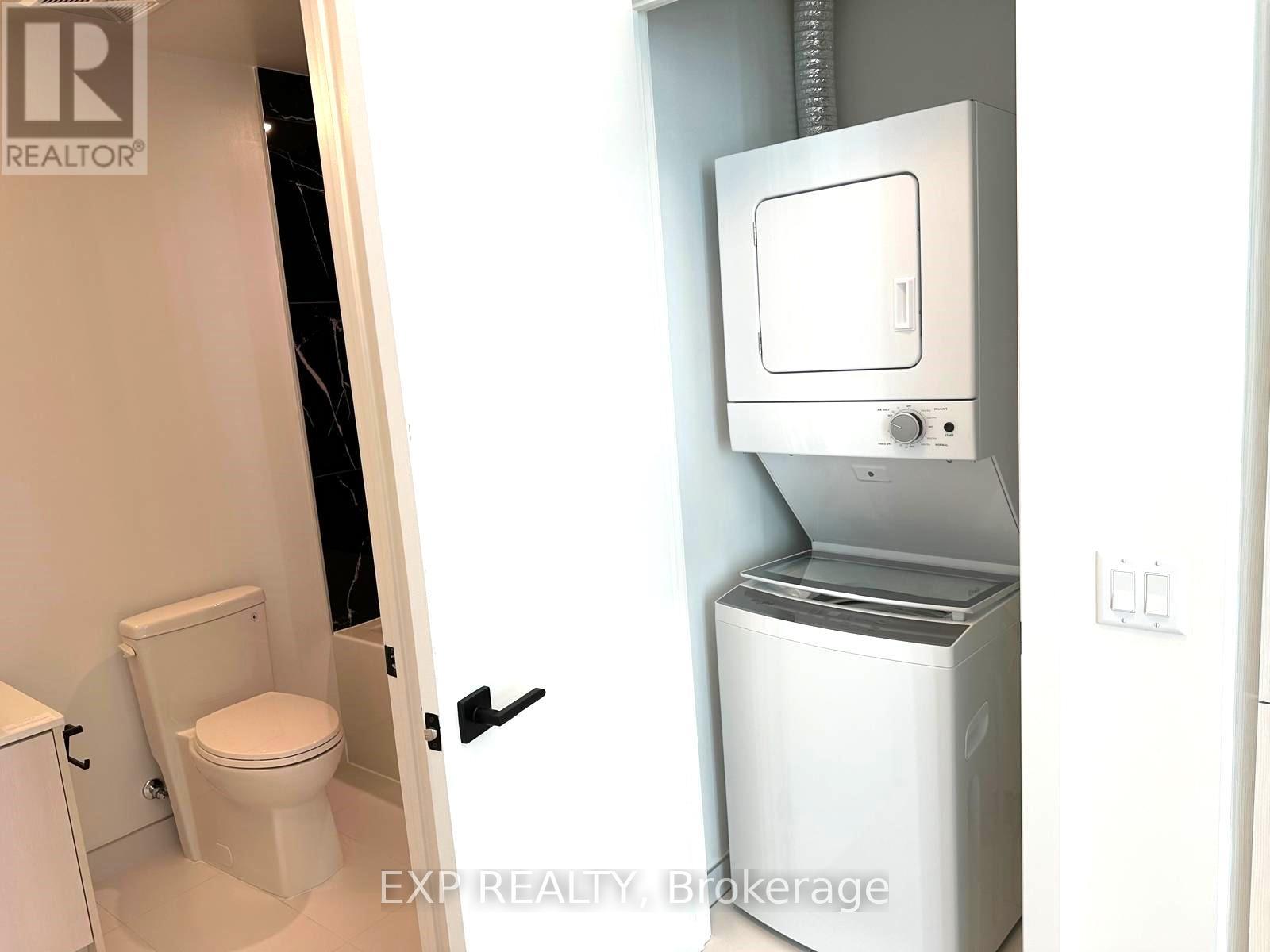 10 Graphophone Grove, Toronto, Ontario  M6H 0E5 - Photo 17 - W12684386