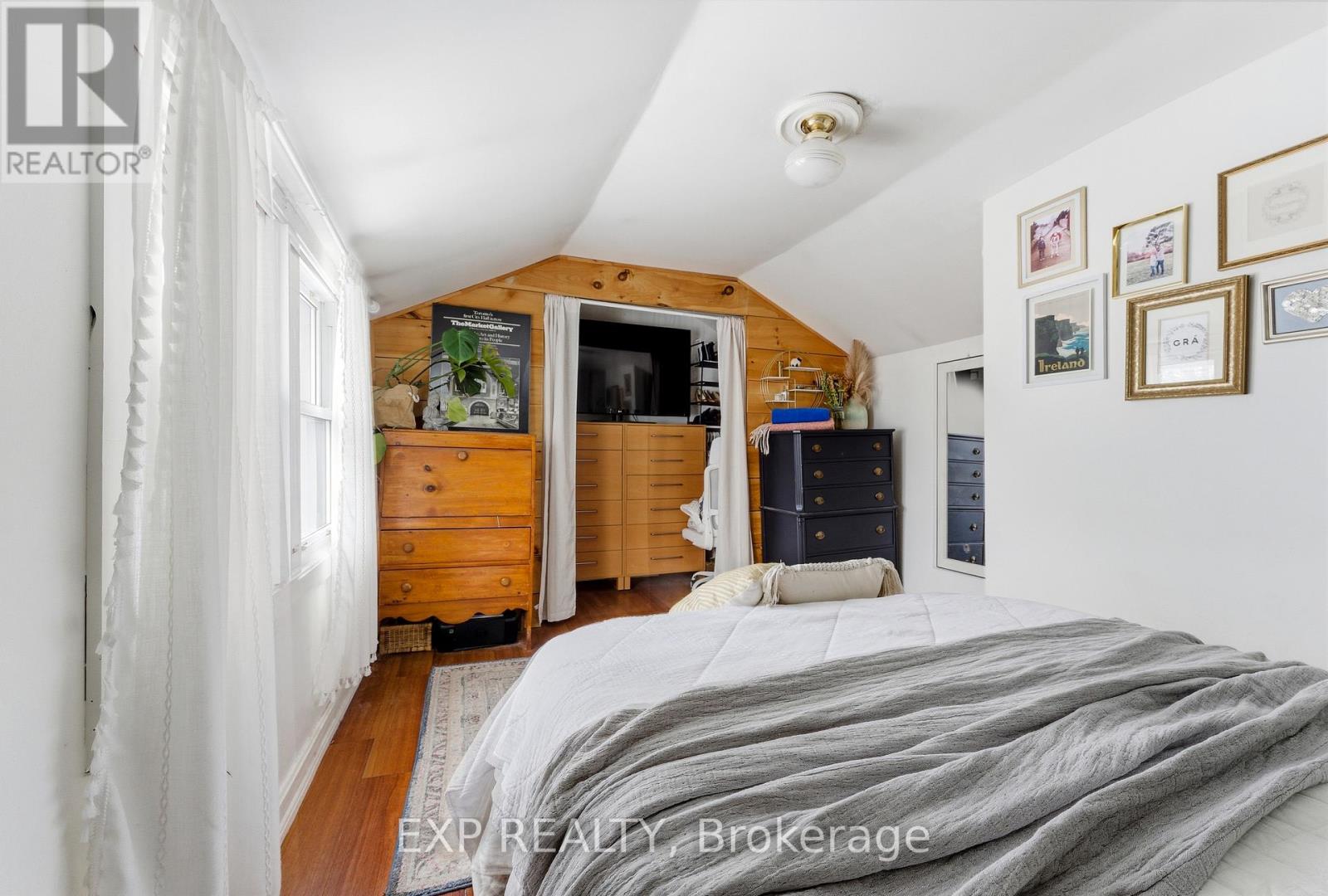 41 Lake Street, Prince Edward County, Ontario  K0K 2T0 - Photo 24 - X12684368