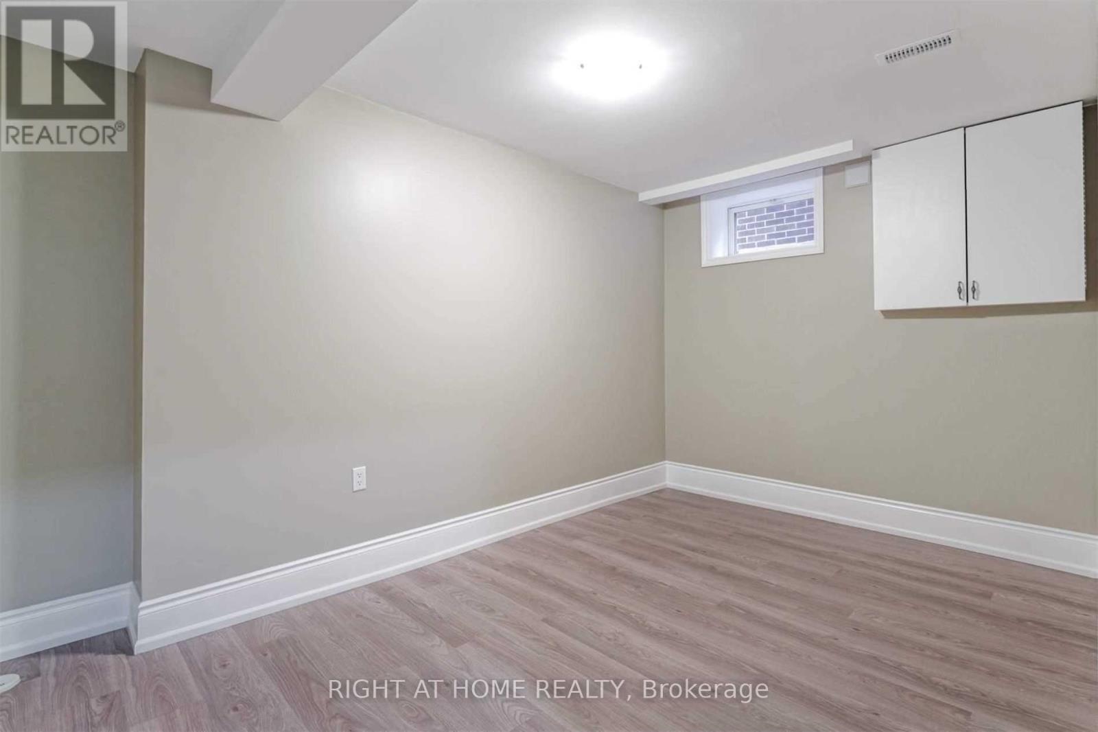 Lower - 133 Meadowvale Drive, Toronto, Ontario  M8Z 3K2 - Photo 5 - W12684374