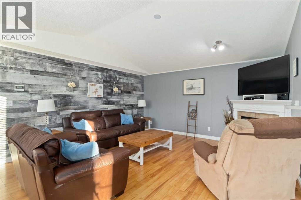 129 Cedar Street, Fort Mcmurray, Alberta  T9K 0J8 - Photo 7 - A2277300