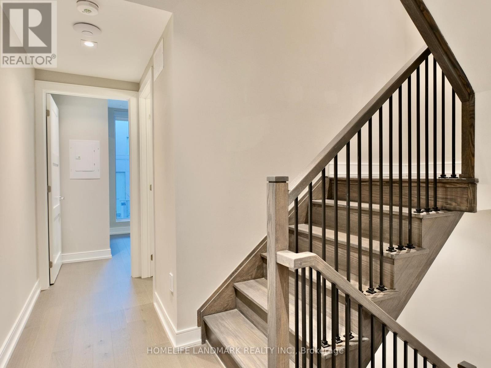 6 - 33 Dundonald Street, Toronto, Ontario  M4Y 1K3 - Photo 5 - C12684382