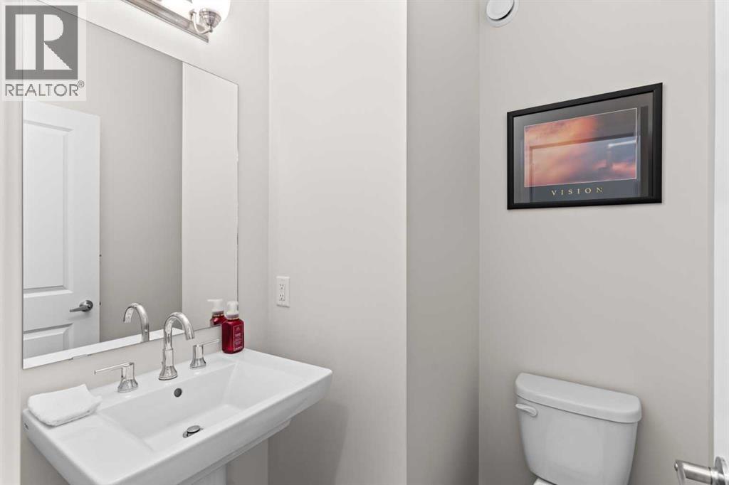 492 Chinook Gate Square Sw, Airdrie, Alberta  T4B 4W1 - Photo 7 - A2272245