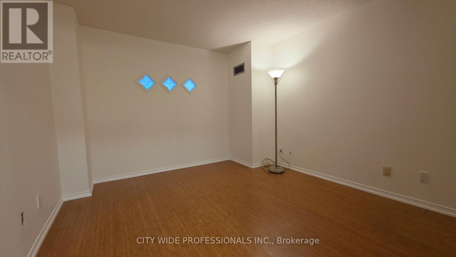 202 - 28 Hollywood Avenue, Toronto, Ontario  M2N 6S4 - Photo 16 - C12684396