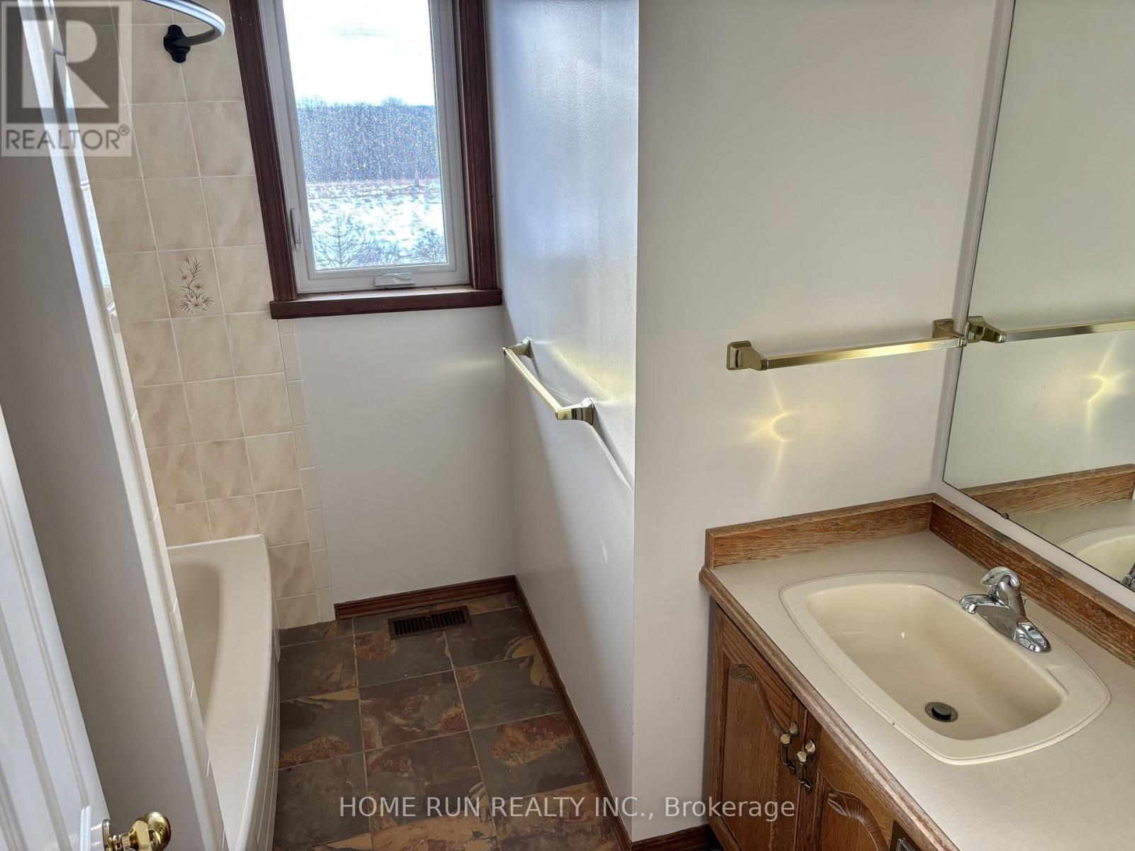 3447 Greenland Road, Ottawa, Ontario  K0A 1T0 - Photo 11 - X12679970