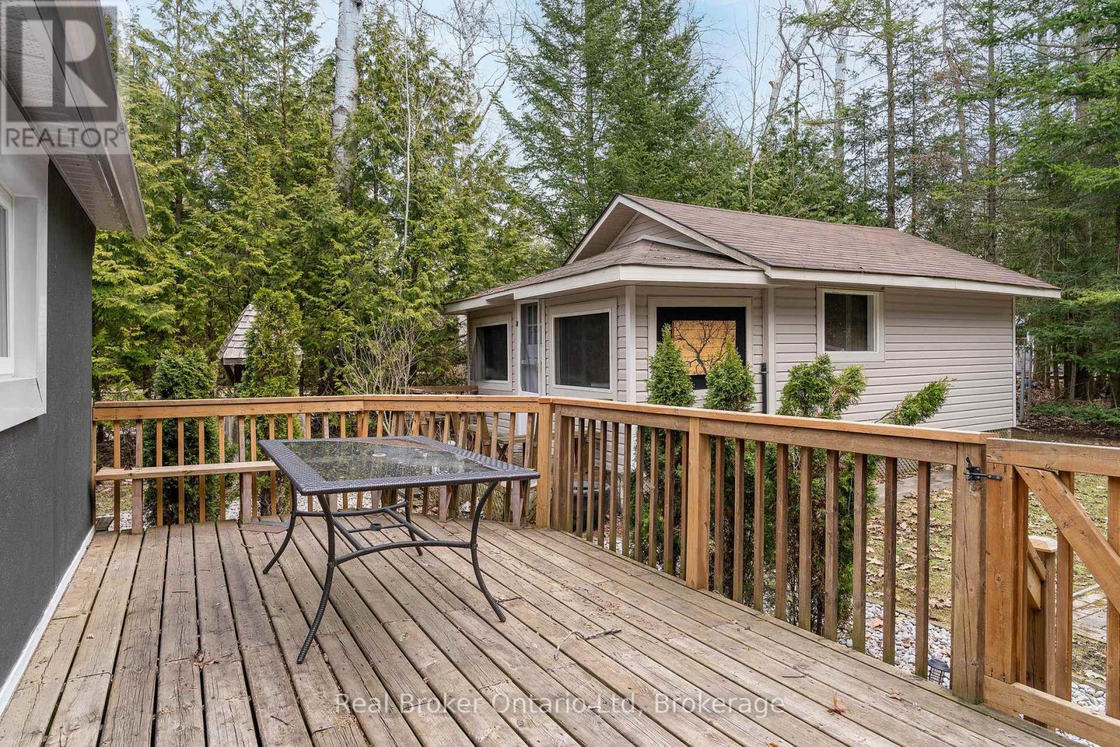 1071 Lawson Road, Tiny, Ontario  L0L 1P0 - Photo 20 - S12684408