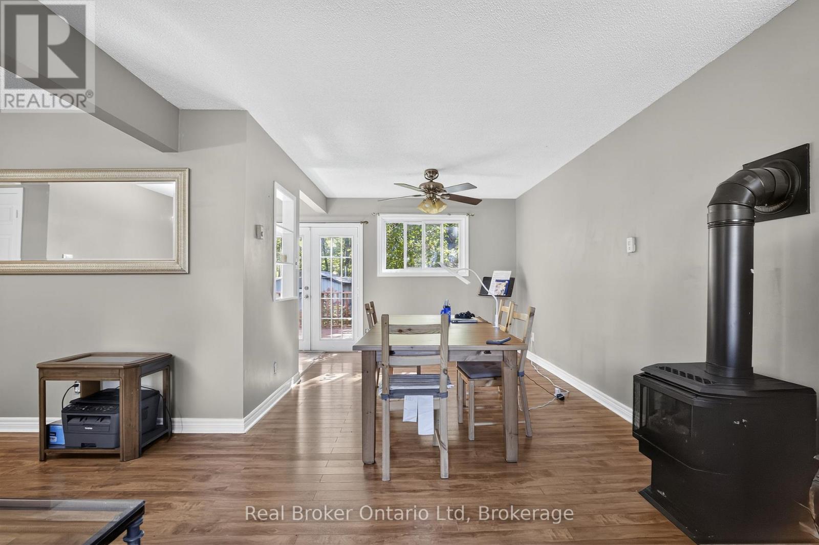 203 Knox Road W, Wasaga Beach, Ontario  L9Z 2A7 - Photo 7 - S12684410