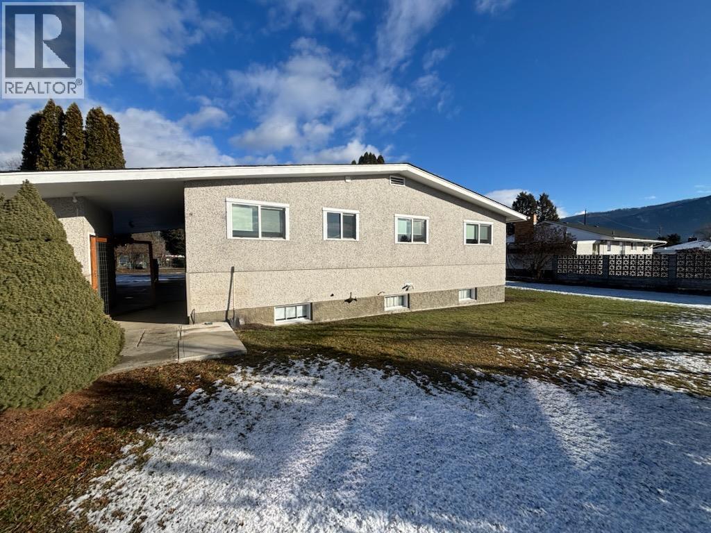 7551 23rd Street, grand forks, British Columbia