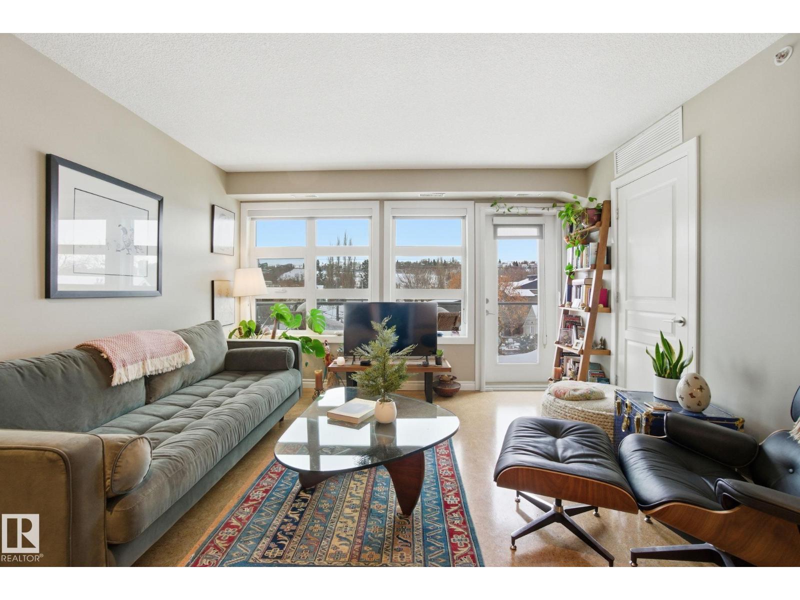 #301 9603 98 Av Nw, Edmonton, Alberta T6C 2E2 - Photo 3 - E4469693