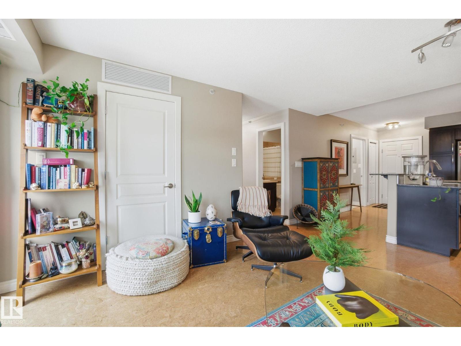 #301 9603 98 Av Nw, Edmonton, Alberta T6C 2E2 - Photo 6 - E4469693