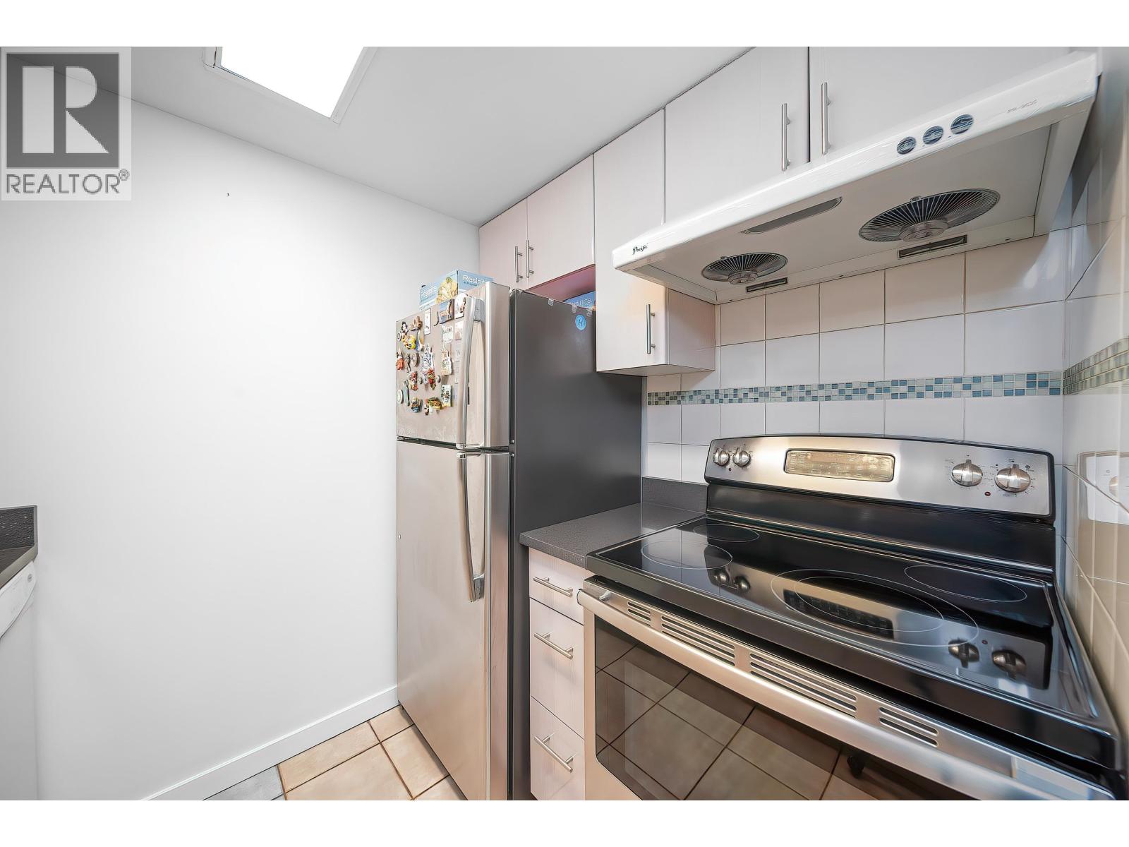 2303 1188 Howe Street, Vancouver, British Columbia  V6Z 2S8 - Photo 11 - R3077485