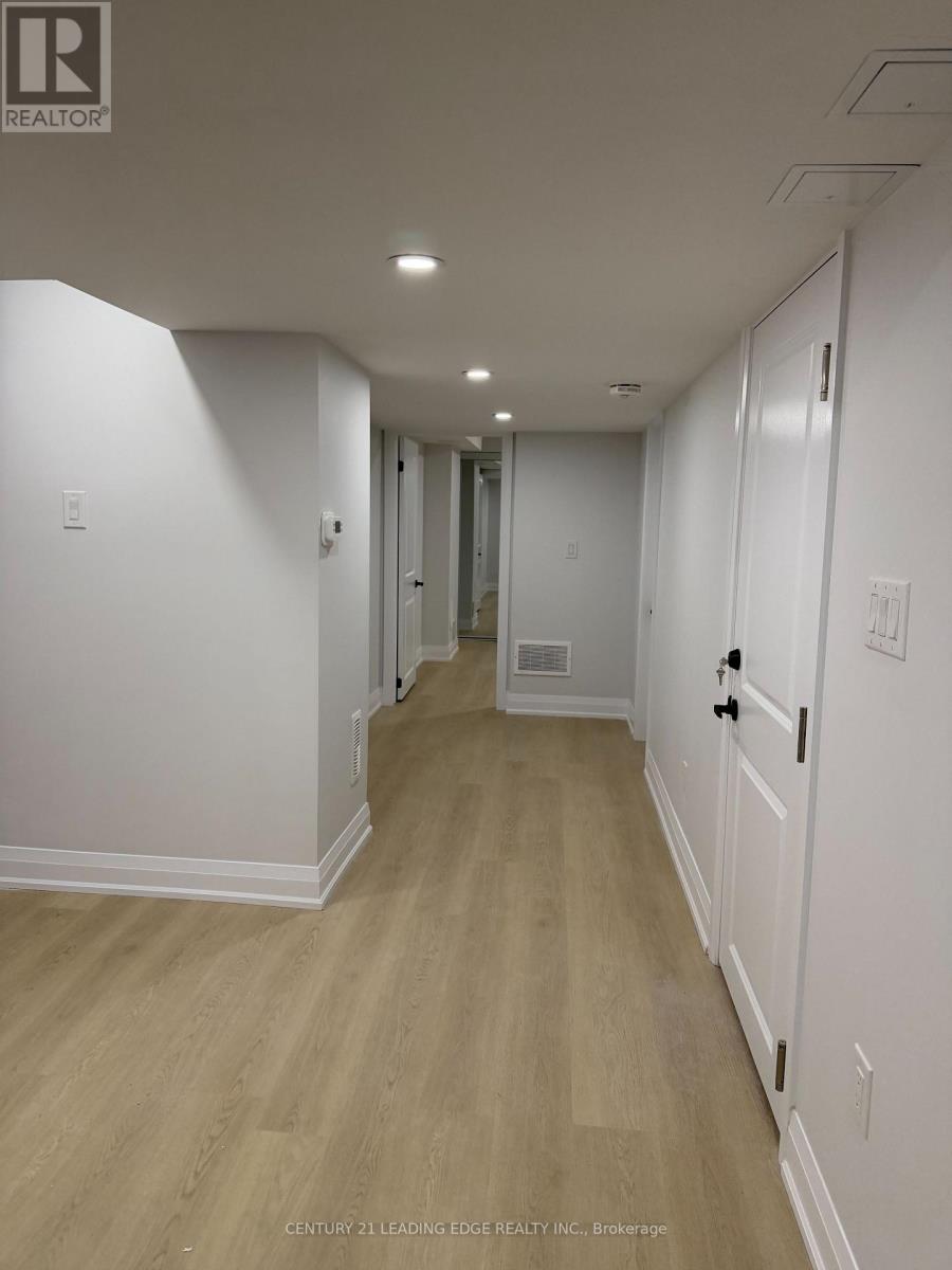 1 Toulouse Street, Whitby, Ontario  L1P 0J2 - Photo 10 - E12684400