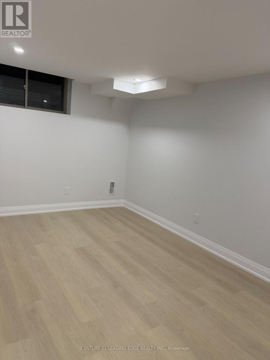 1 Toulouse Street, Whitby, Ontario  L1P 0J2 - Photo 17 - E12684400