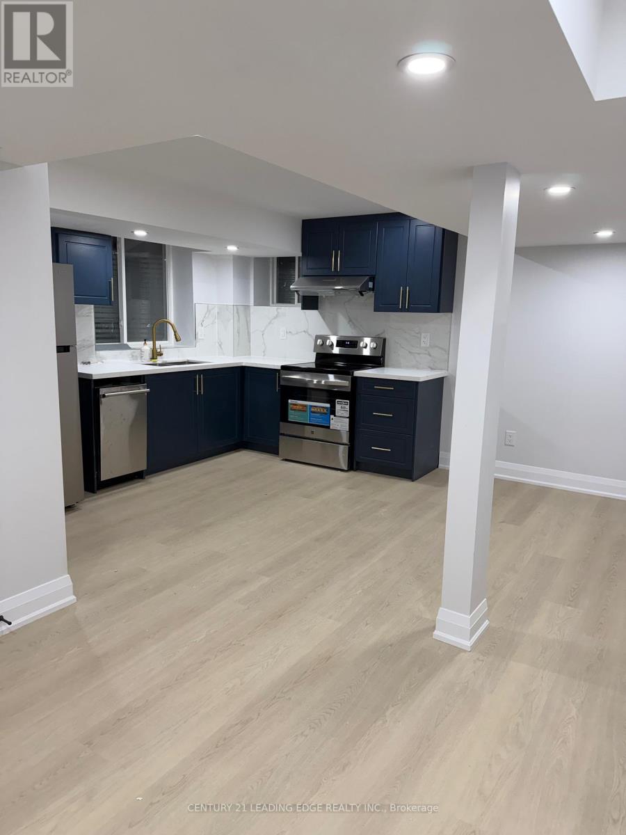 1 Toulouse Street, Whitby, Ontario  L1P 0J2 - Photo 2 - E12684400