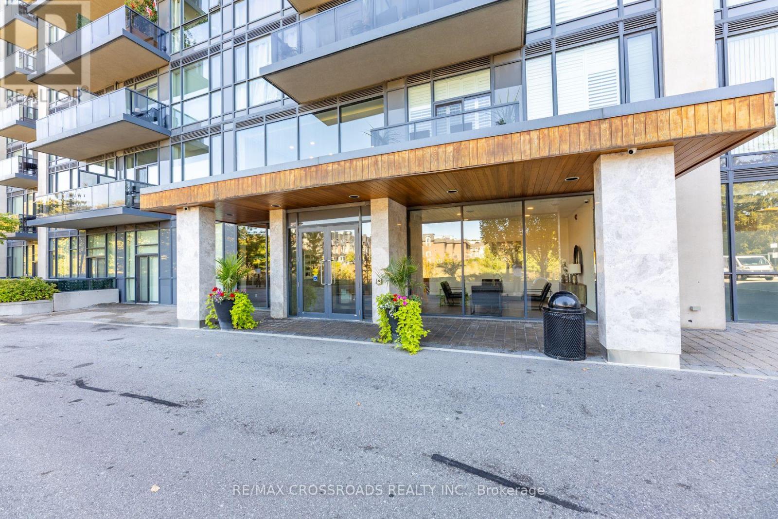 610 - 4700 Highway 7 Rd, Vaughan, Ontario  L4L 0B3 - Photo 2 - N12684404