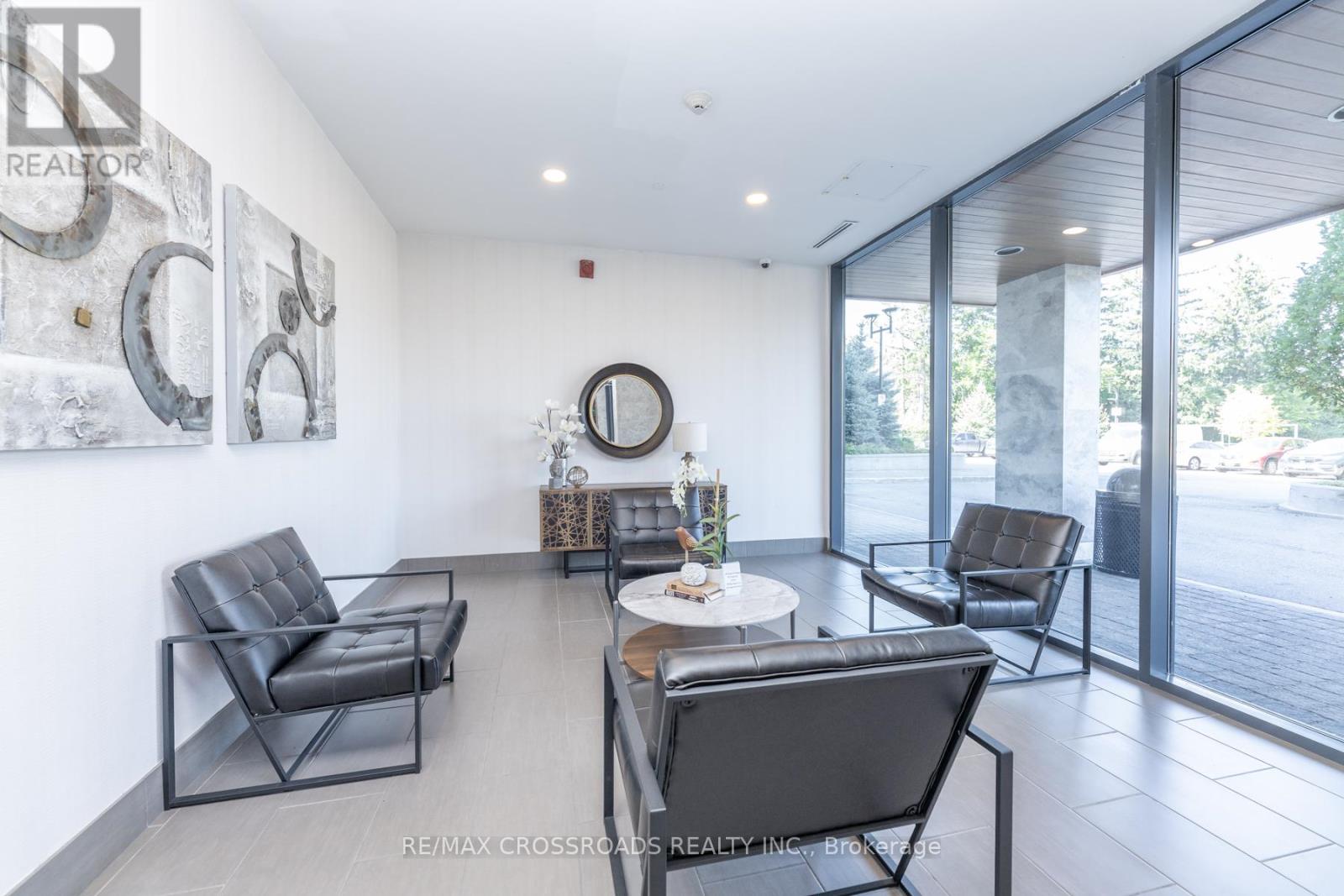 610 - 4700 Highway 7 Rd, Vaughan, Ontario  L4L 0B3 - Photo 5 - N12684404